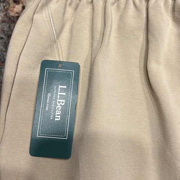 LL Bean Perfect Fit Pants, Original Tapered-Leg khaki Tan Size LP - Picture 6 of 9